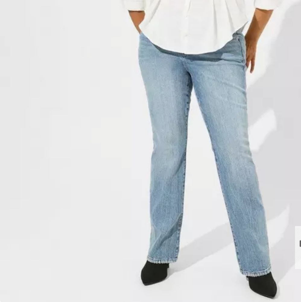 Torrid 20s Mid-rise Slim-Boot jeans, 20S - Picture 2 of 11